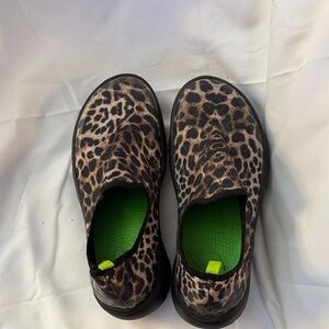 OOFOS Leopard Print Women's Shoes